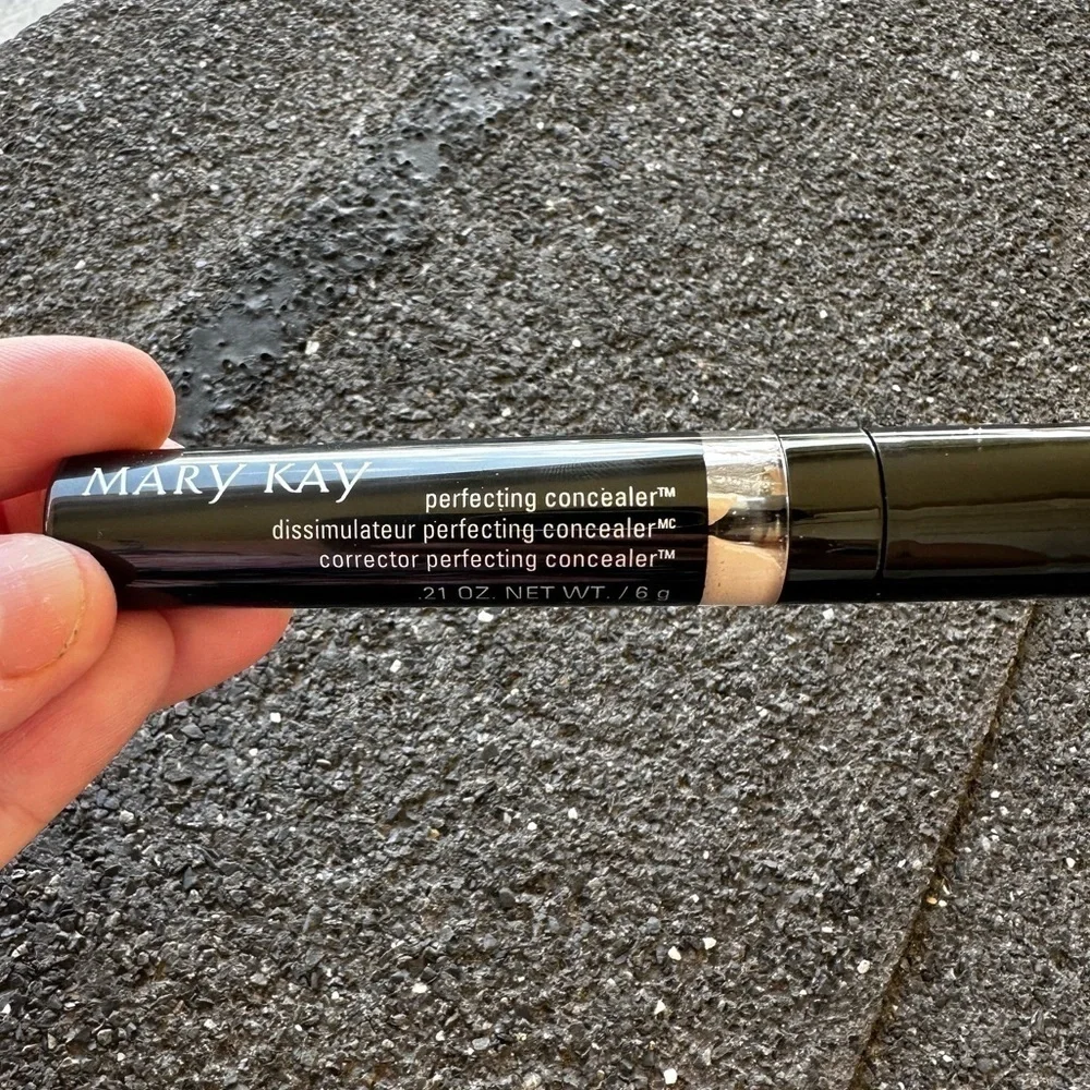 MARY KAY BUNDLE